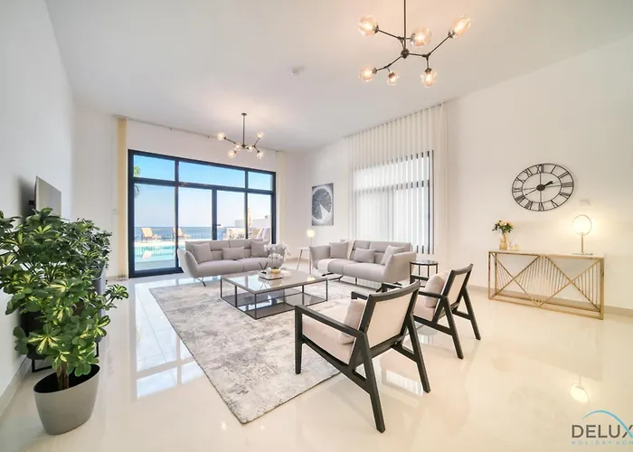 Best Deal, Classy 4Br Villa With Pool & Ocean Views By Deluxe Holiday Homes