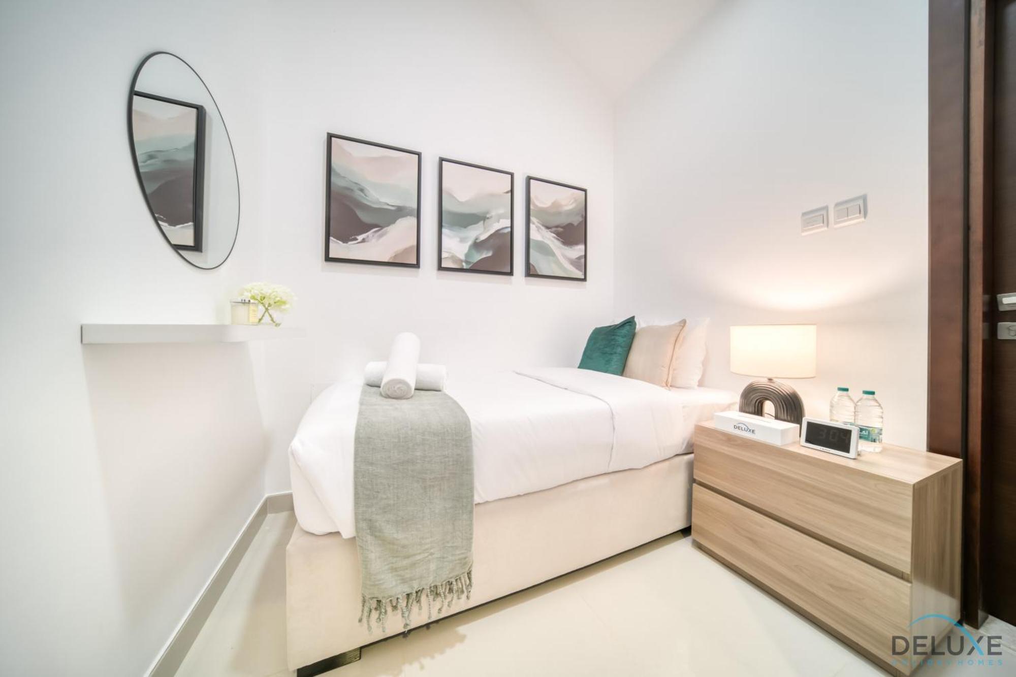 Apartment Deal, Classy 4br With Pool & Ocean Views By Deluxe Homes