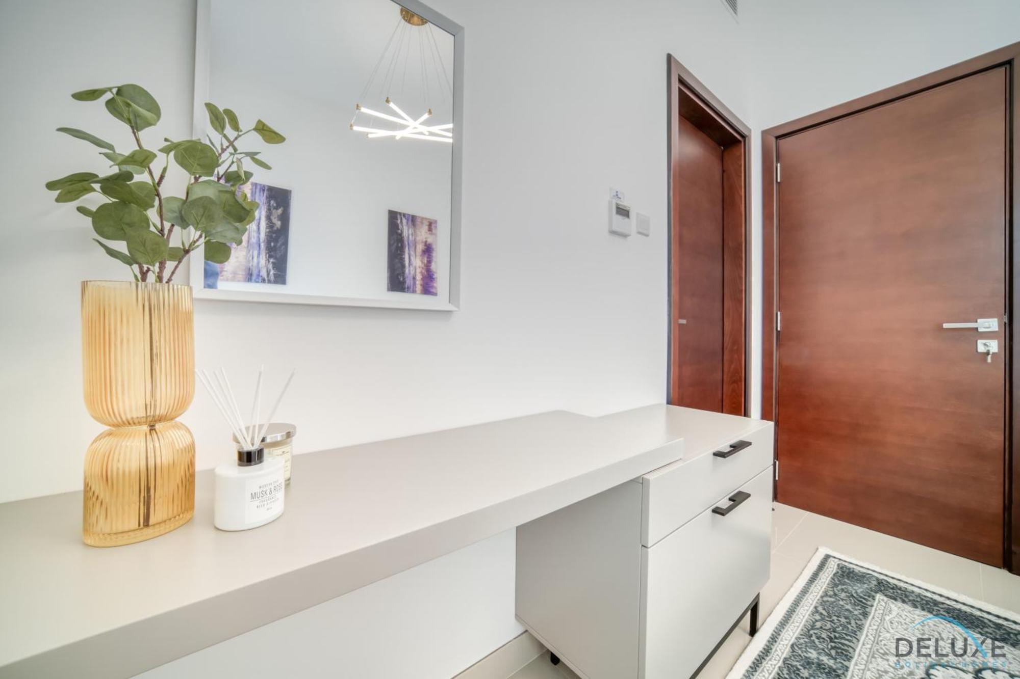 Apartment Deal, Classy 4br With Pool & Ocean Views By Deluxe Homes