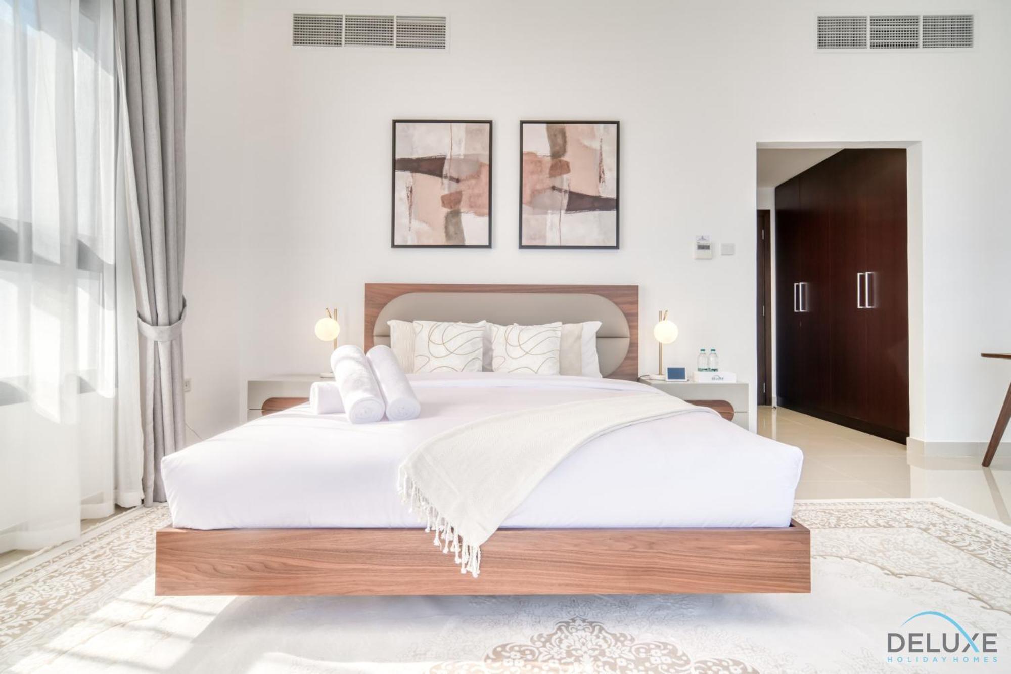 Apartment Deal, Classy 4br With Pool & Ocean Views By Deluxe Homes *