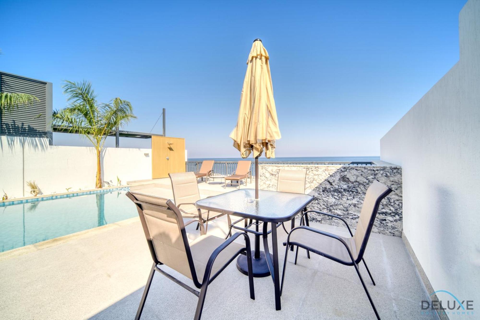 Apartment Deal, Classy 4br With Pool & Ocean Views By Deluxe Homes Fujairah