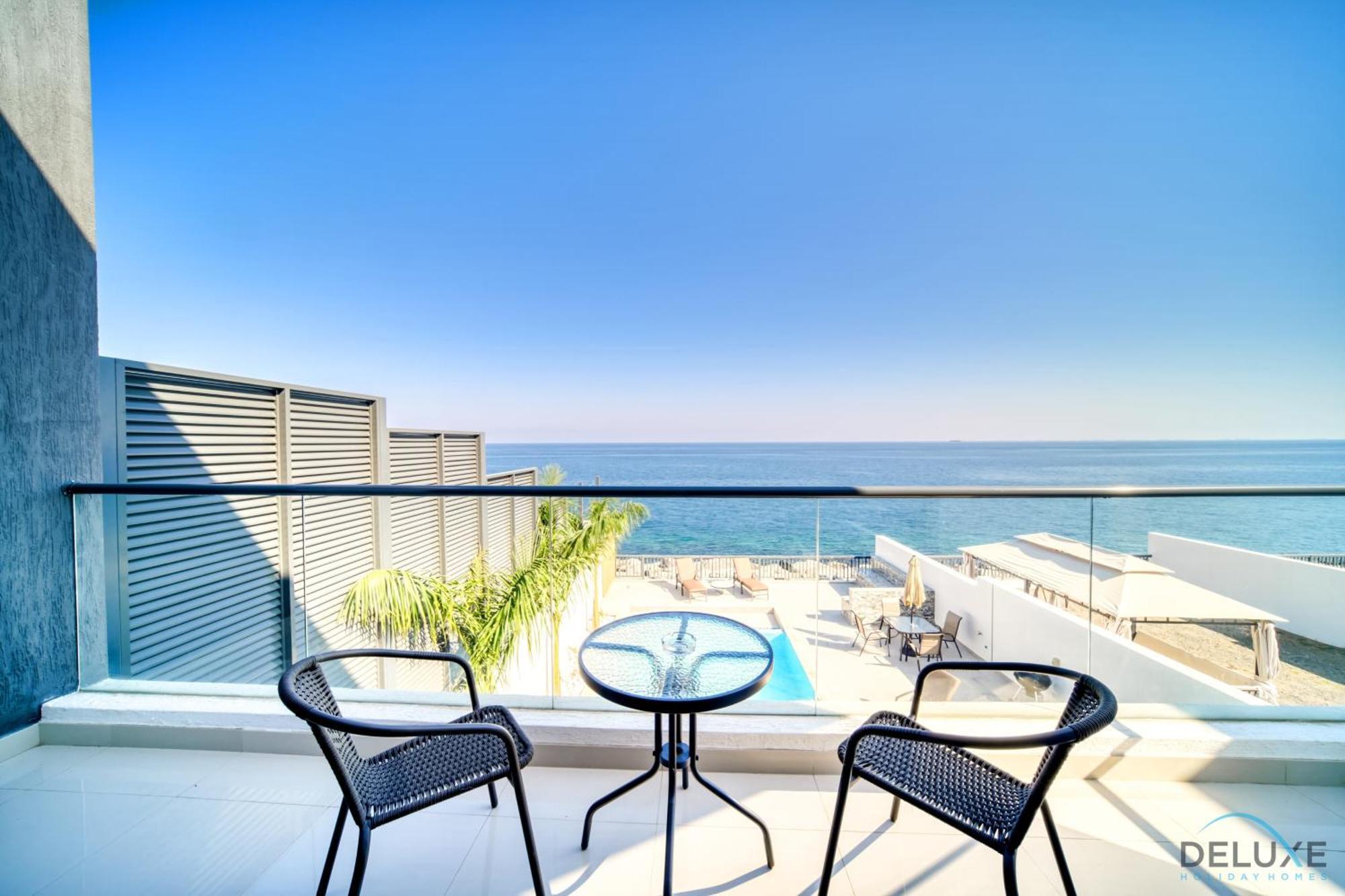 Deal, Classy 4br With Pool & Ocean Views By Deluxe Homes * Fujairah