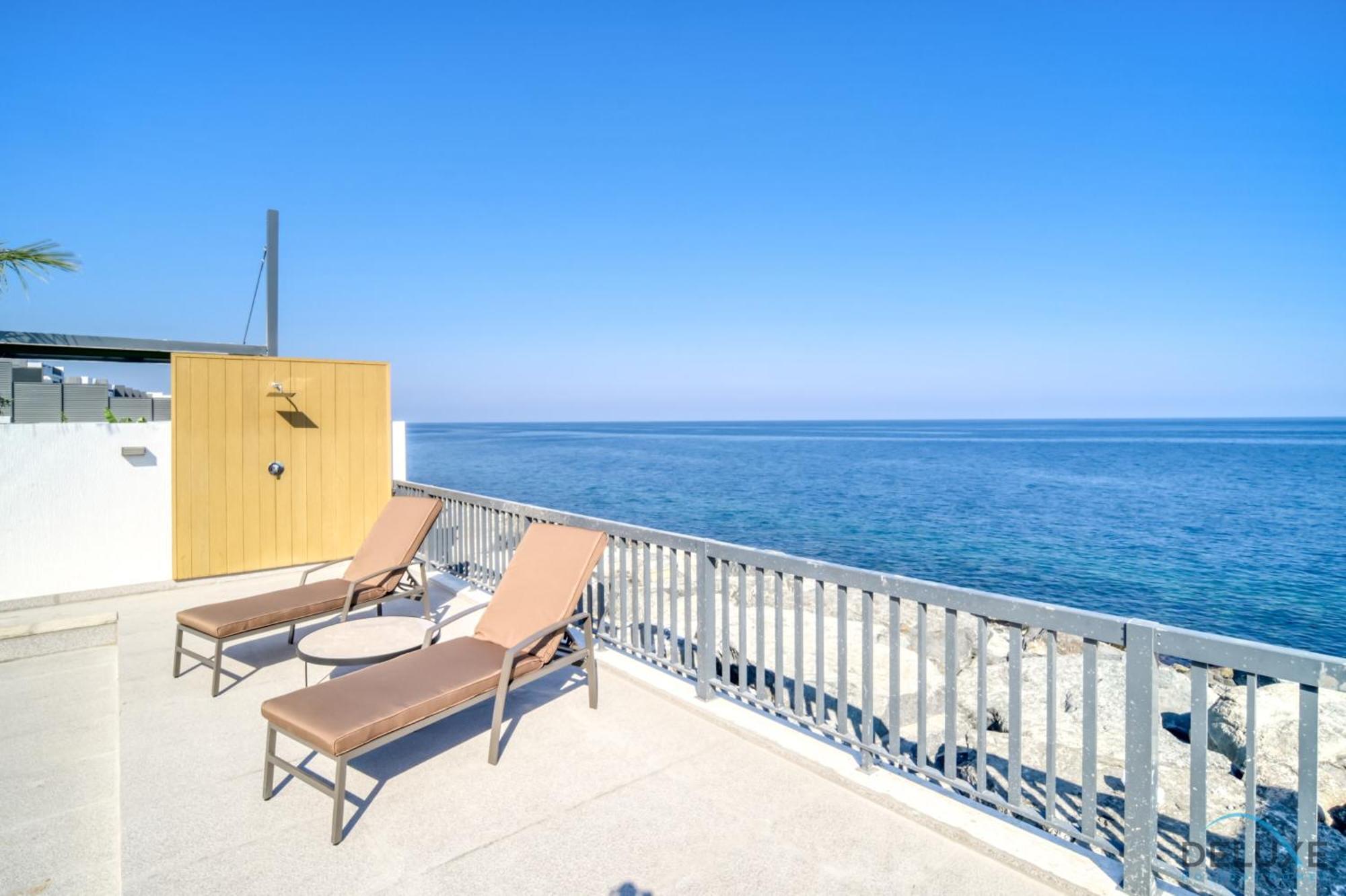 Apartment Deal, Classy 4br With Pool & Ocean Views By Deluxe Homes