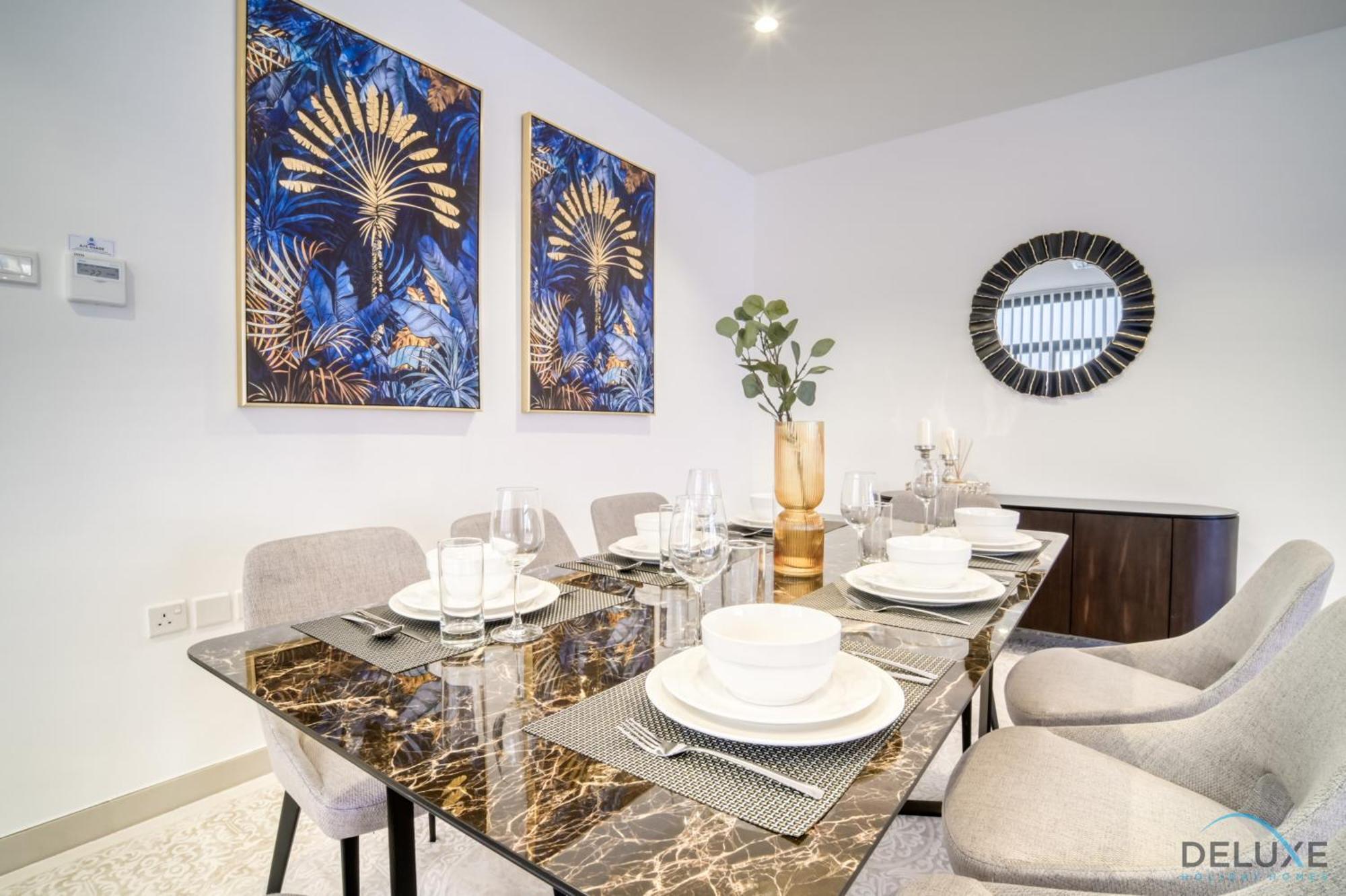 Deal, Classy 4br With Pool & Ocean Views By Deluxe Homes Apartment Fujairah