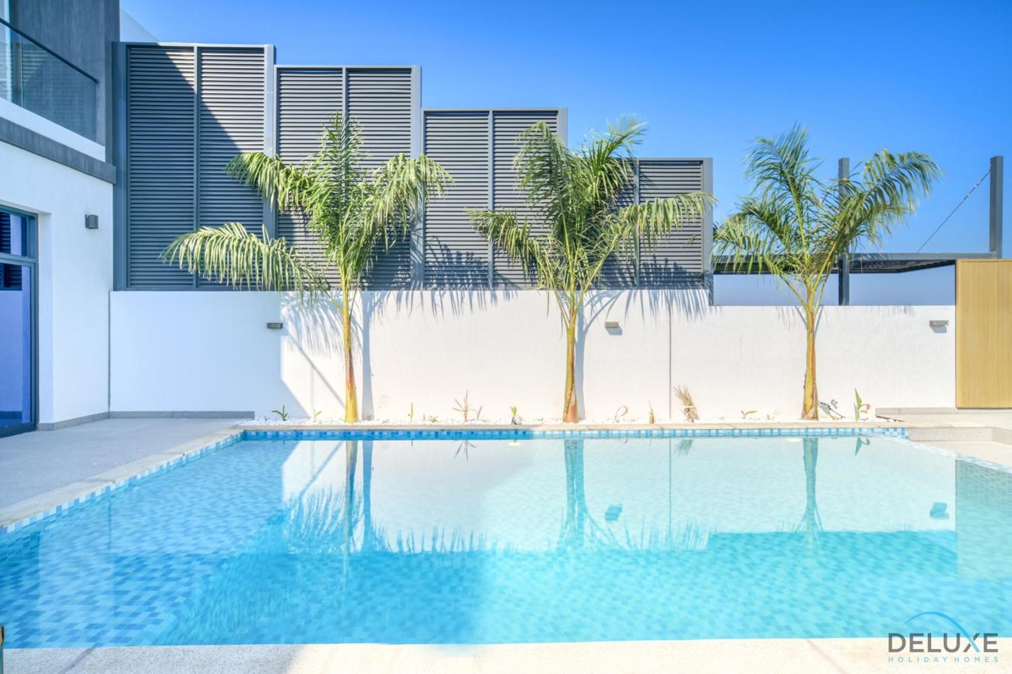 Apartment Deal, Classy 4br With Pool & Ocean Views By Deluxe Homes